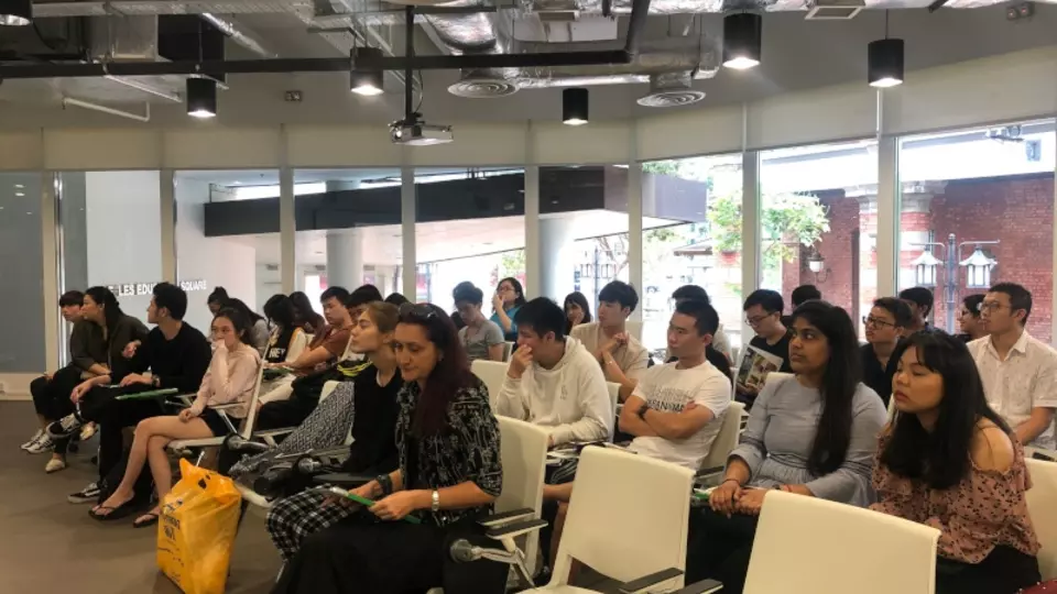 news_productseminar_rafflescollege_02.jpg