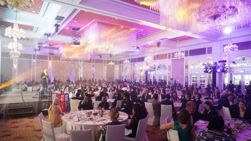 news_top_employer_award_ceremony_05.jpg